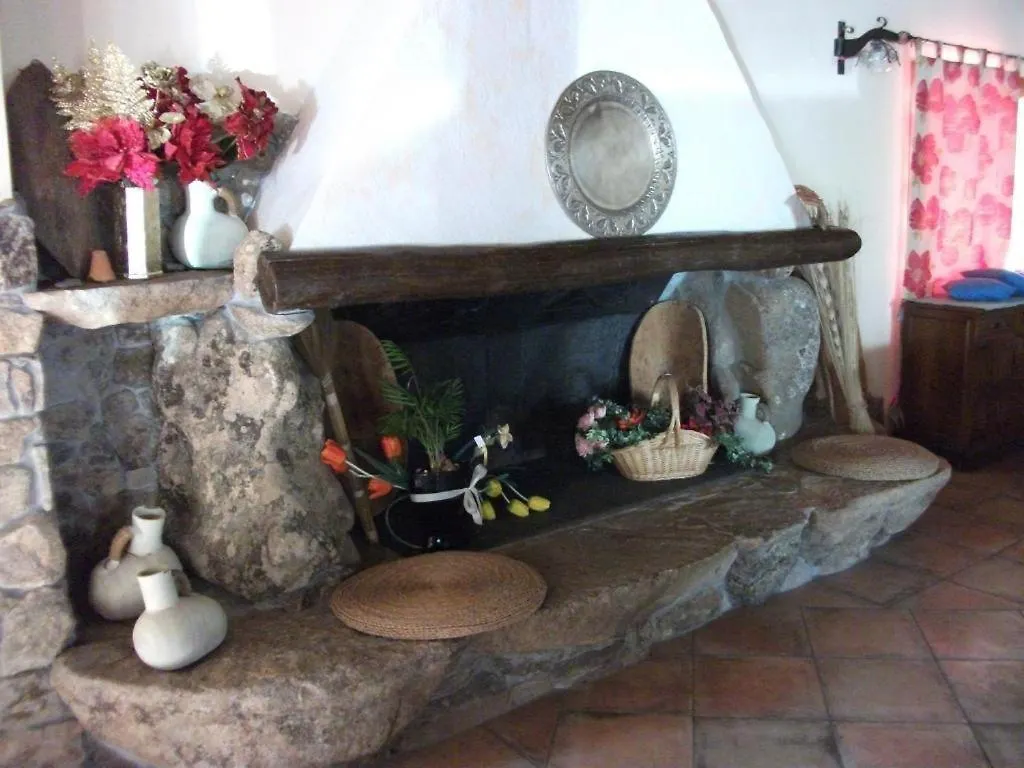 Agriturismo Rocce Bianche - Bungalows Arbus Italy