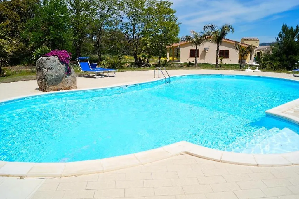 Farm stay Agriturismo Rocce Bianche - Bungalows Arbus