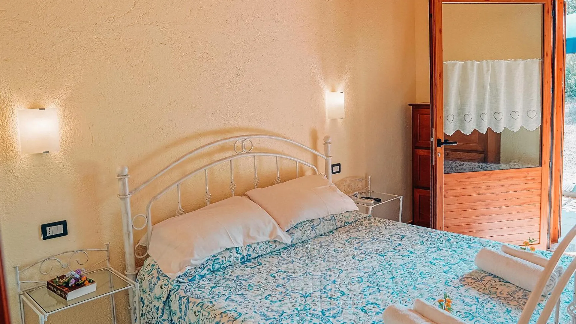 Farm stay Agriturismo Rocce Bianche - Bungalows Arbus